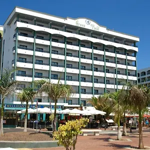 Field Aparthotel